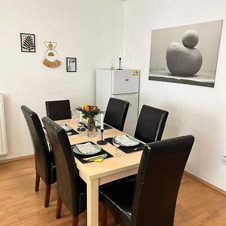 布达佩斯Danube Dwelling Akacfa 26 - Private Indoor Garage公寓 外观 照片